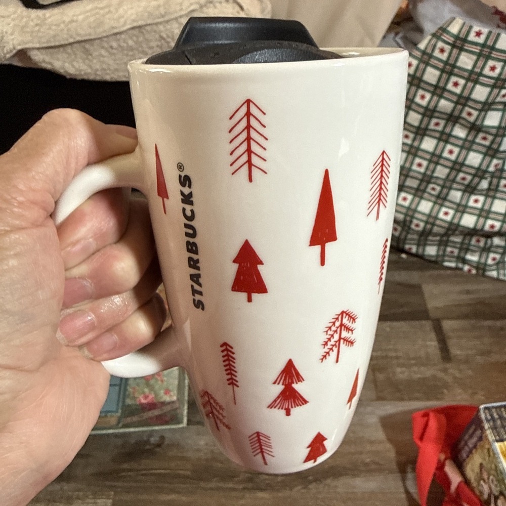 CHRISTMAS Starbucks Tall Mug Cup 2019 White Holiday Ceramic 16 oz Festive Tree